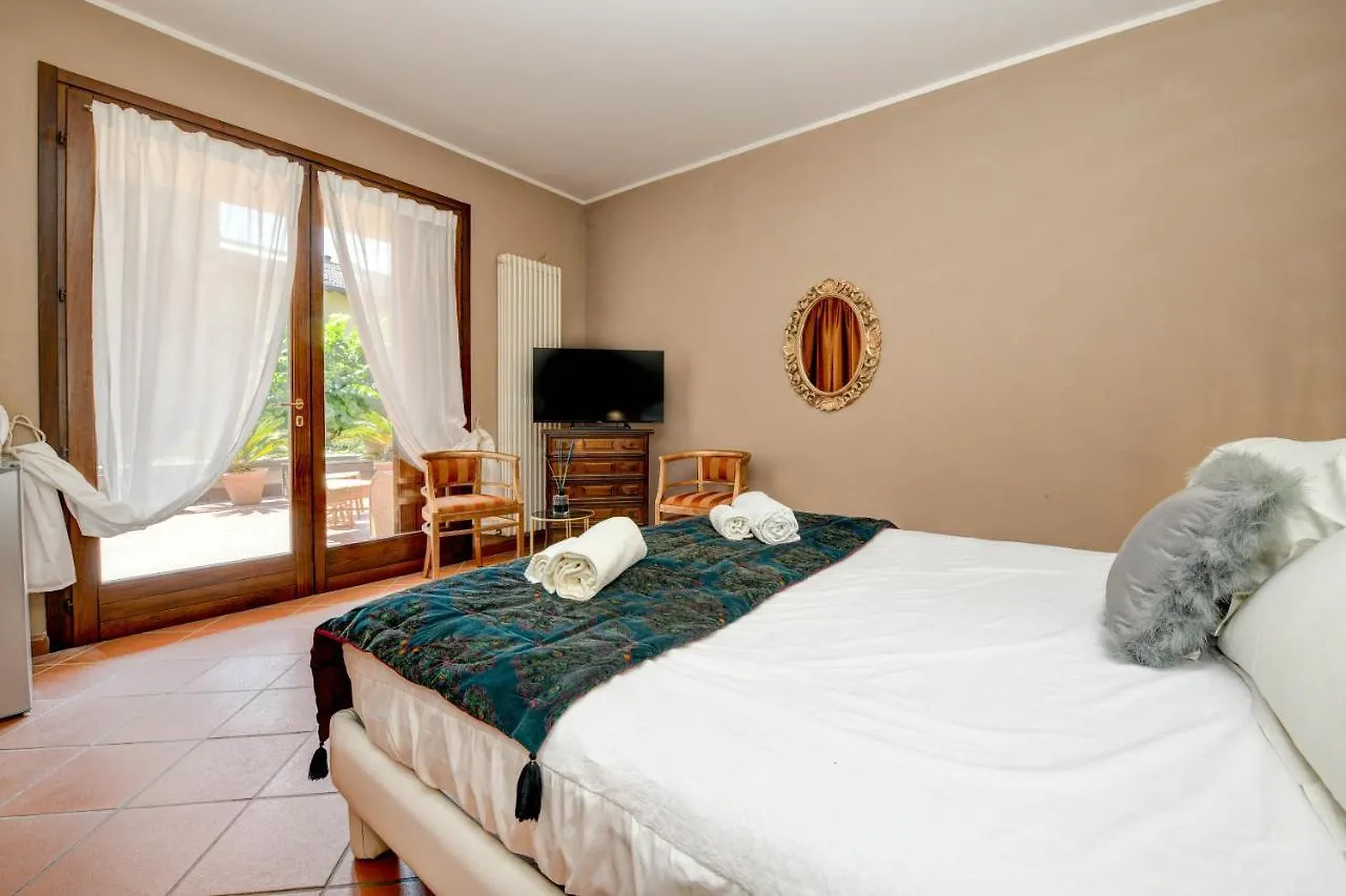 Prestige Suite Sirmione 0*,  Italie