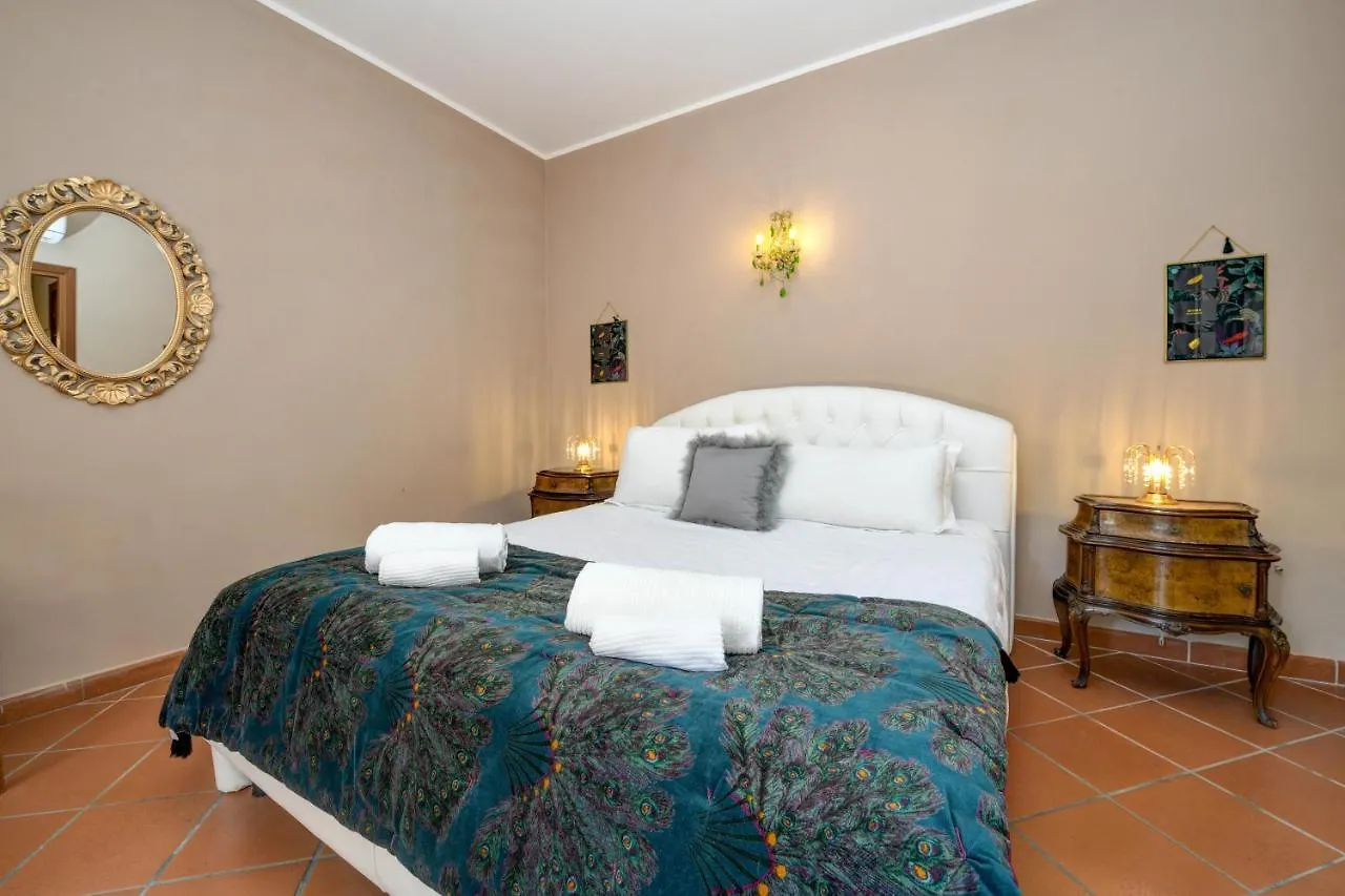 Prestige Suite Sirmione 0*,