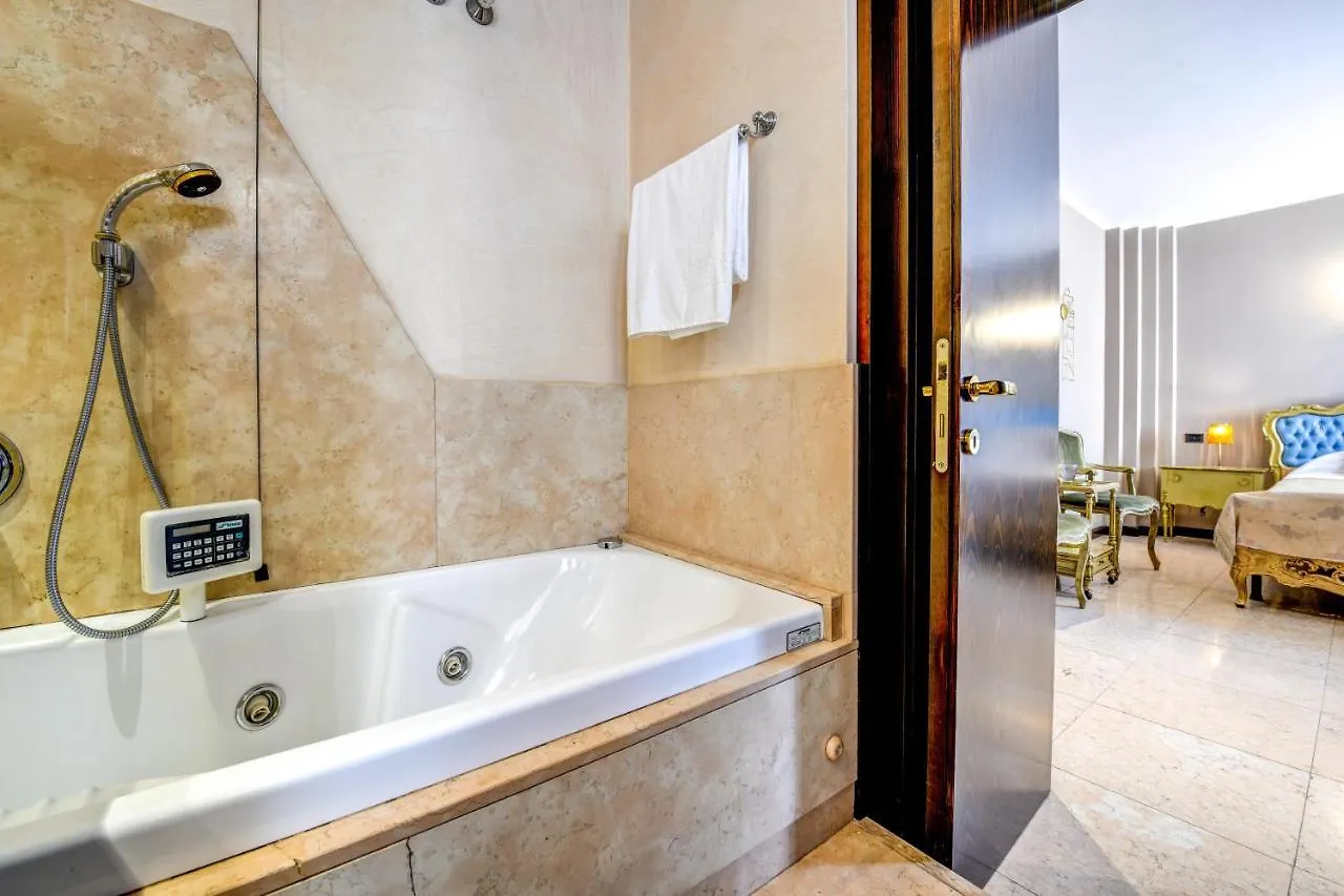 Prestige Suite Sirmione 0*,  Italy