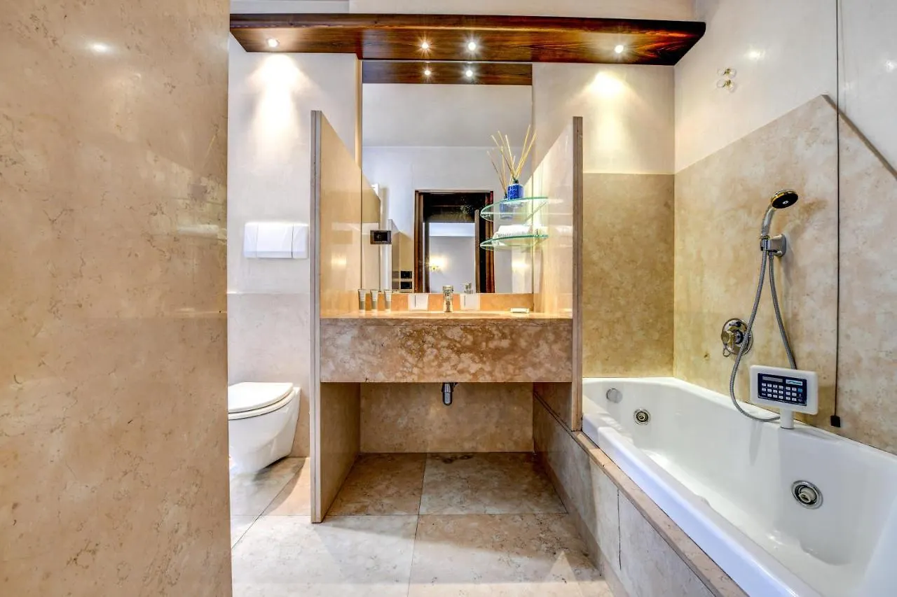 Prestige Suite Sirmione Italy